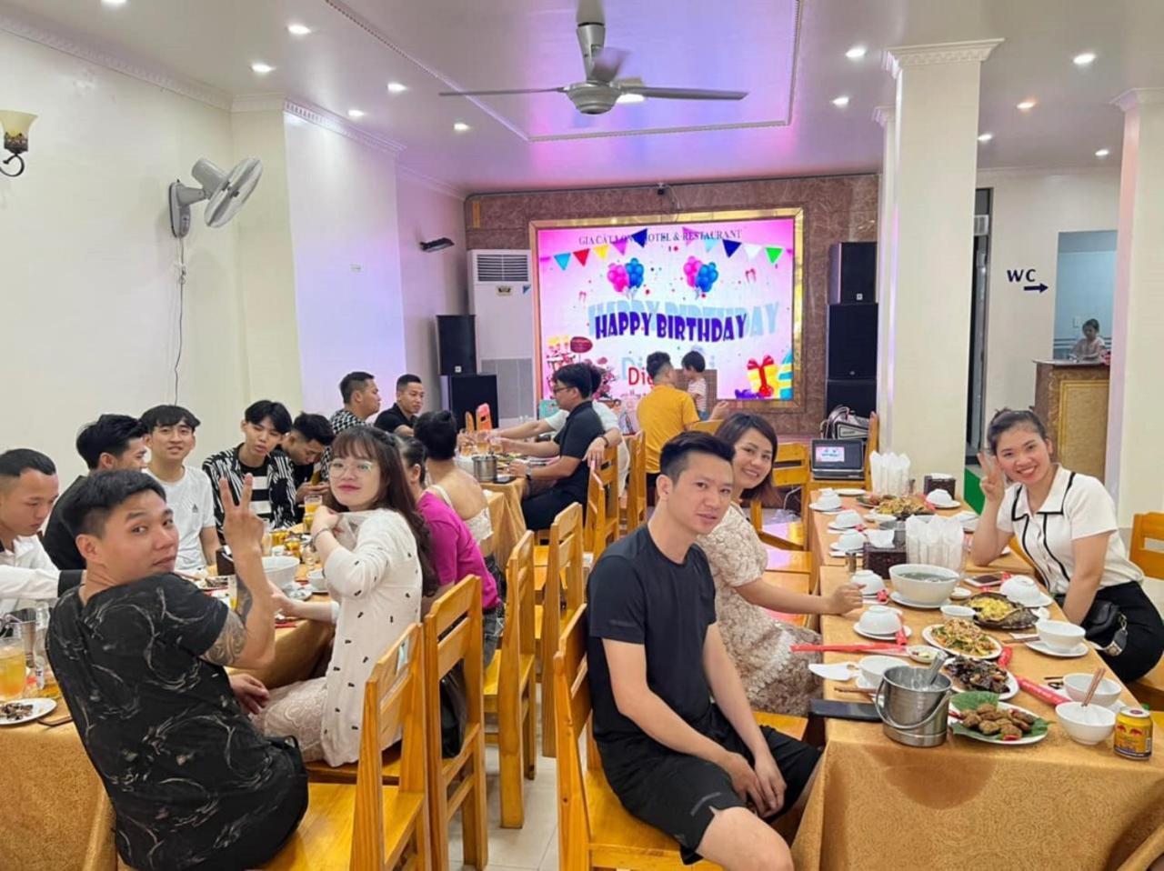 Brother Friendly - Gia Cat Long Hotel Dong Khe Sau Exteriör bild