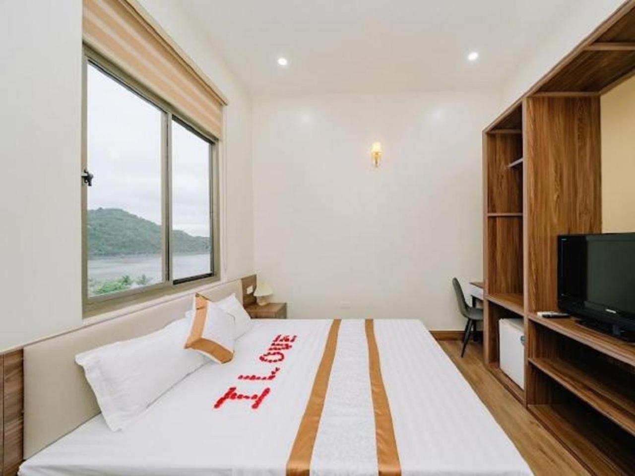 Brother Friendly - Gia Cat Long Hotel Dong Khe Sau Exteriör bild